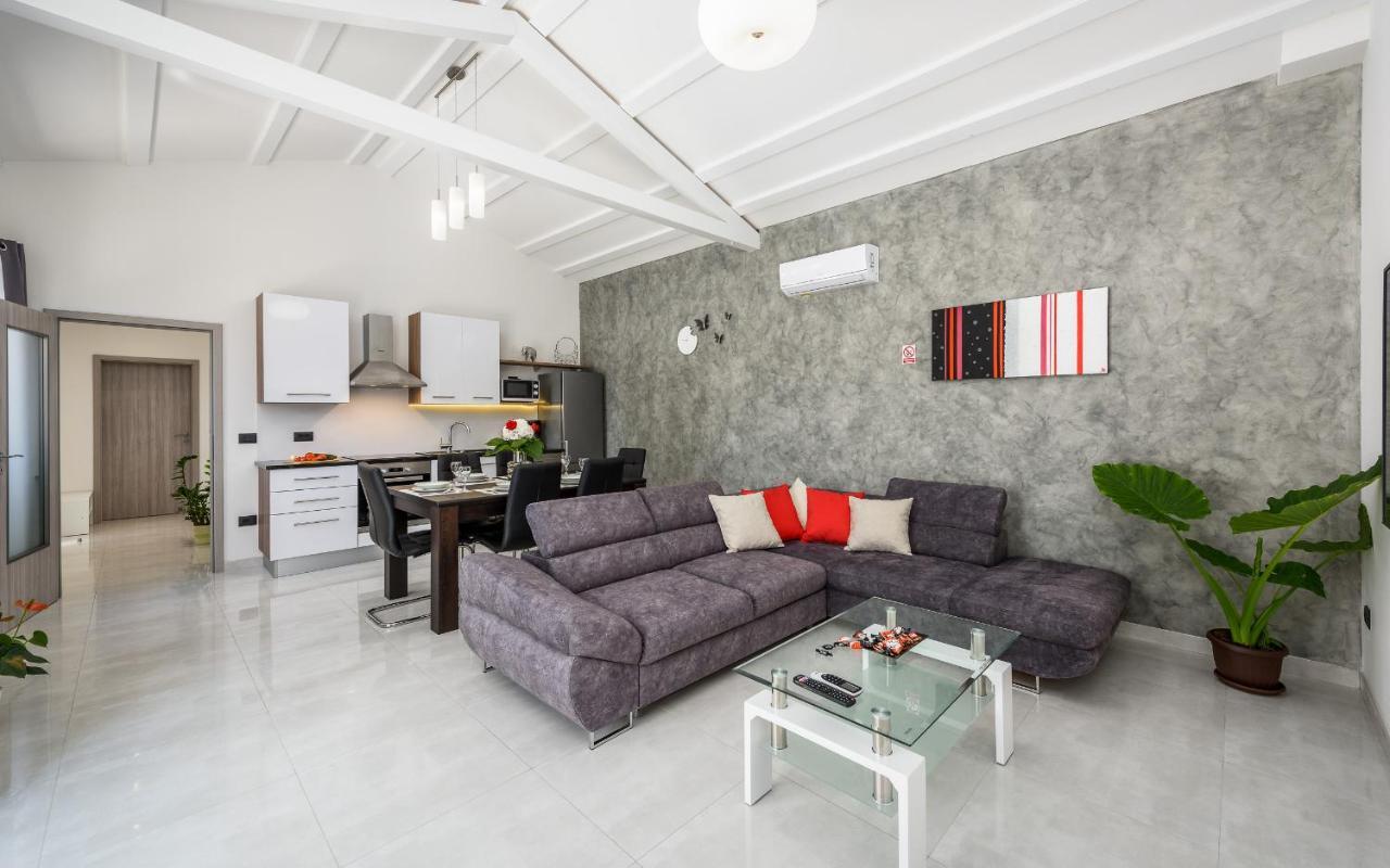 Villa Desapemani Žminj Exteriör bild